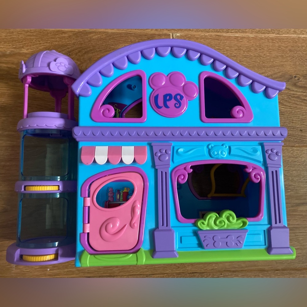 Littlest Pet Shop LPS Playhouse